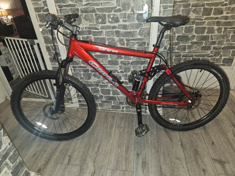 Carrera banshee full suspension mountain bike