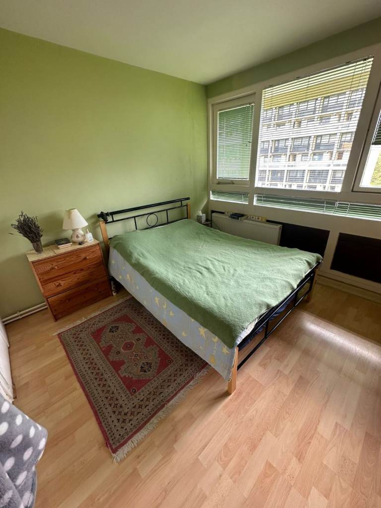 Spacious and Cosy Double Rooms for Rent in - SW15 4PT