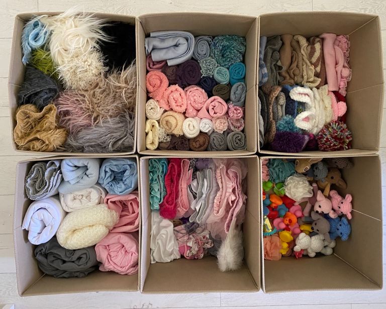 HUGE Bundle of Newborn/Baby Photography clothes & Accessories
