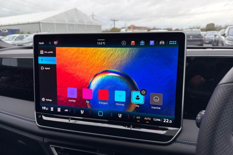 2025 Volkswagen Tiguan 1.5 TSI eHybrid 19.7kWh R-Line DSG Euro 6 (s/s) 5dr SUV Automatic