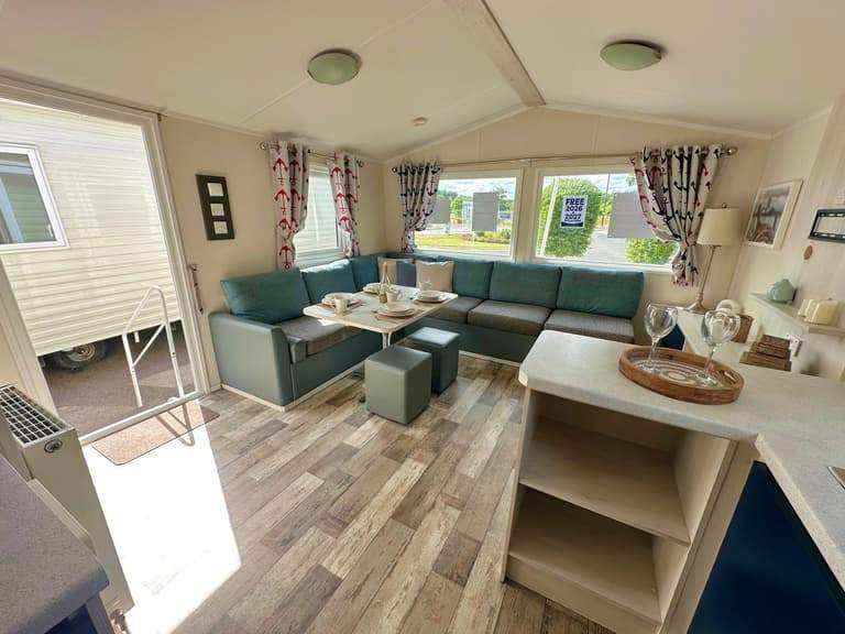 STATIC CARAVAN FOR SALE IN SUFFOLK NEAR GREAT YARMOUTH & LOWESTOFT
