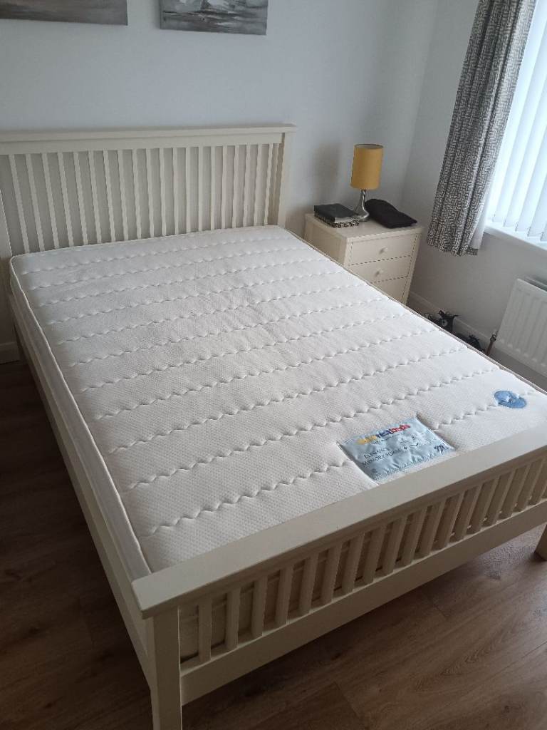 Double bed frame and mattress