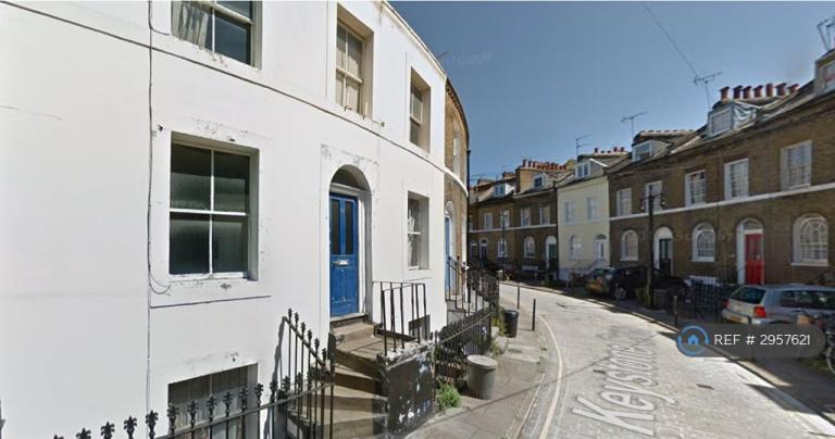 5 bedroom house in Keystone Crescent, London, N1 (5 bed) (#2957621)
