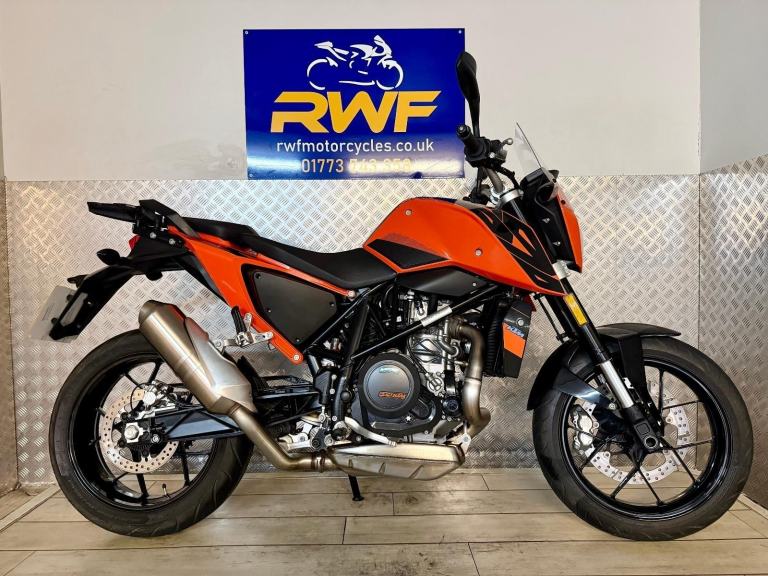 KTM 690 DUKE, 2018, ONLY 2 OWNERS & 3,222 MILES FROM NEW!! SUPERB COND