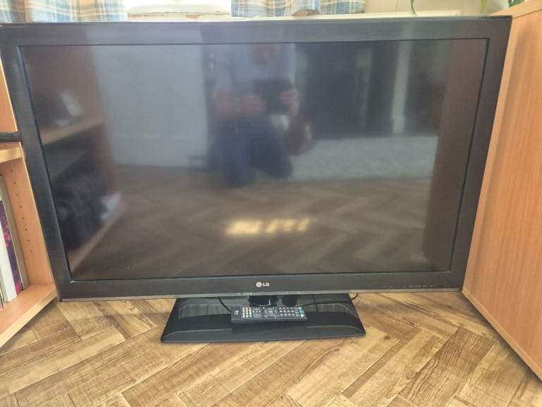 LG 42" Black TV