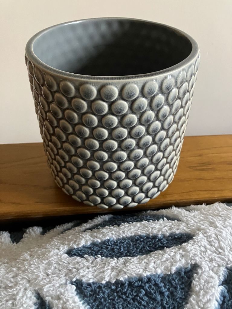NEW BLOOMINGVILLE STONEWARE PLANT POT