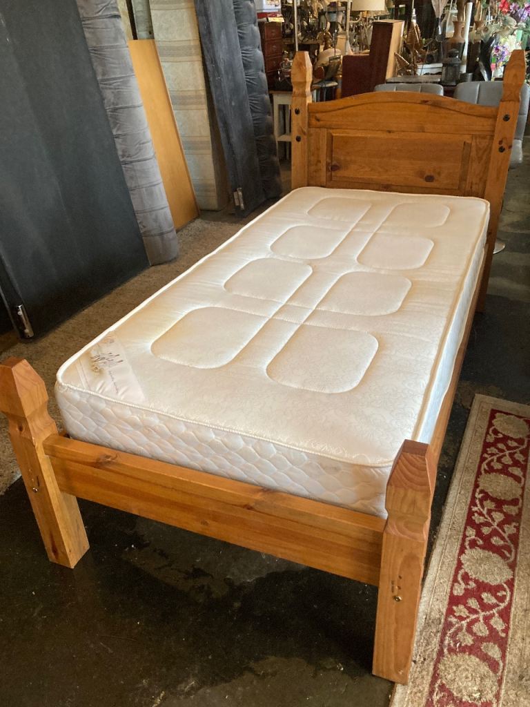 Mexican pine Wooden Single Bed Frame with Mattress – Good Condition