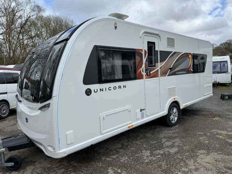 ⭐️ JULY 2023 BAILEY UNICORN CABRERA ⭐️ 4 BERTH TOURING CARAVAN ⭐️ SOLAR PANEL⭐️ 