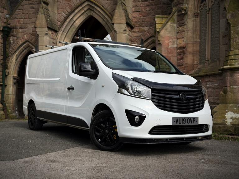 VAUXHALL VIVARO 1.6 CDTi 2900 Sportive LWB L2