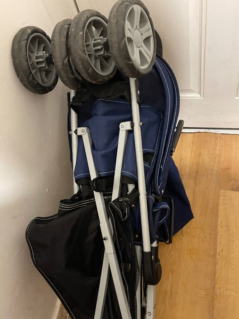 blue stroller £30
