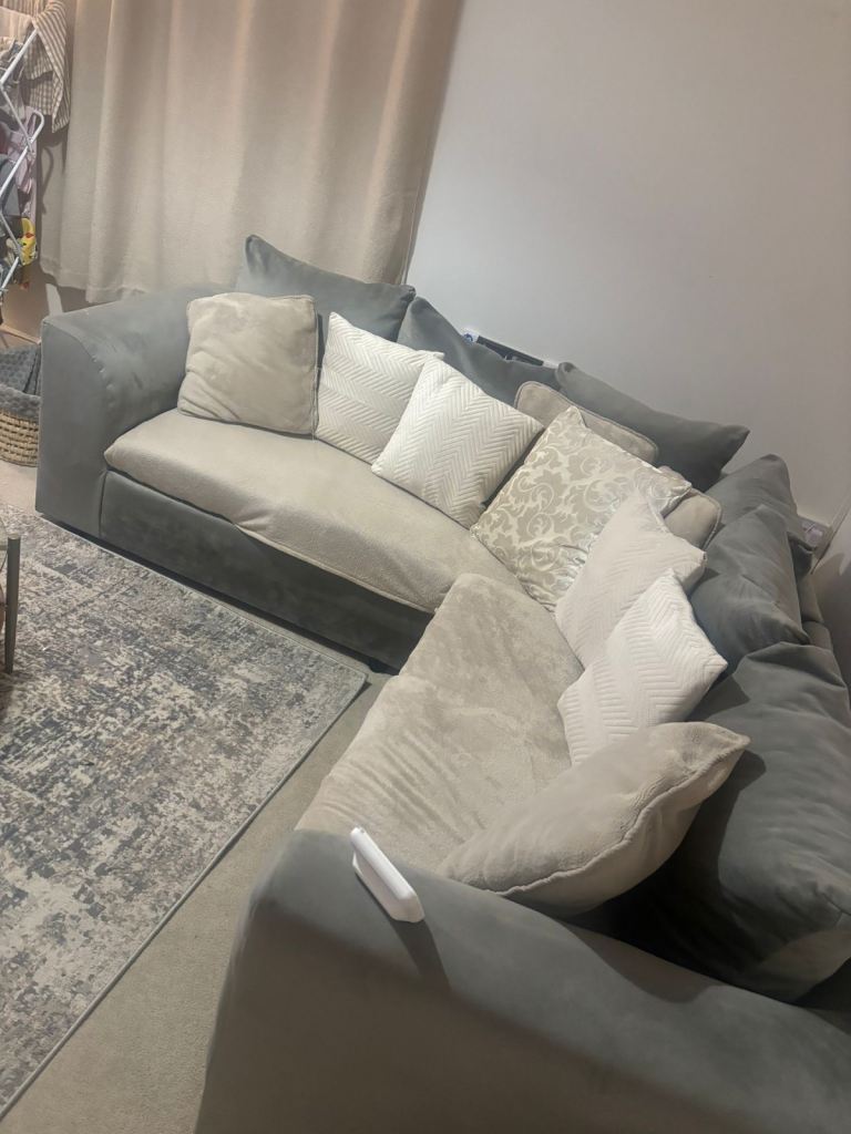 Large Grey Corner Sofa with Cushions – Good Condition