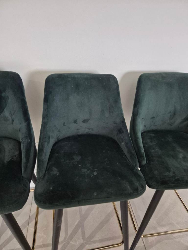 Velvet dark green bar stools x4