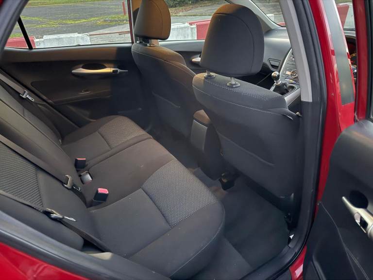 Toyota auris petrol 2011 1.6 5 doors ulez compliant 