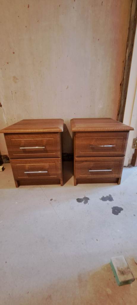 Pair of Wooden Bedside Tables with Drawers – Good Condition