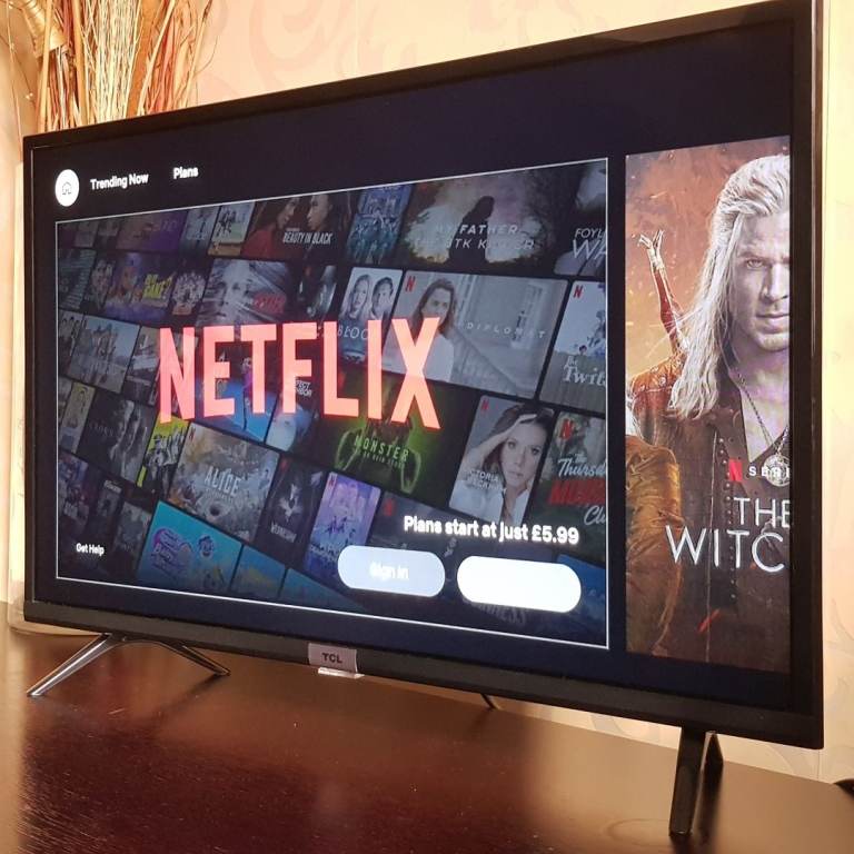 Smart TV 32 inch Android DLED - Netflix YouTube Prime