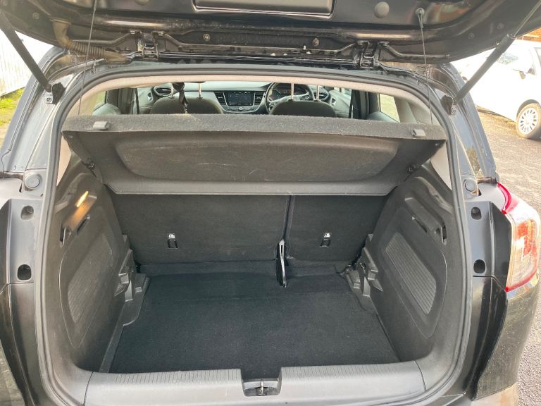 VAUXHALL CROSSLAND X SE 2018 1.2 PETROL BLACK PORTSMOUTH 