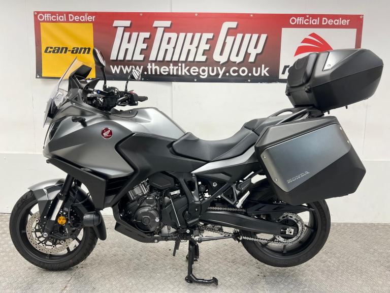 2022 72 Honda NT1100 Manual - 4700 miles