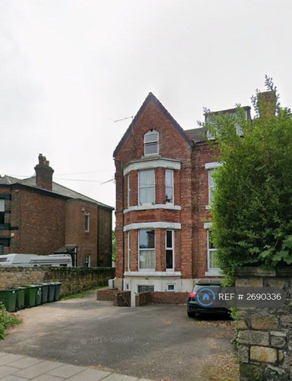 2 bedroom flat in Beresford Road, Prenton, CH43 (2 bed) (#2690336)