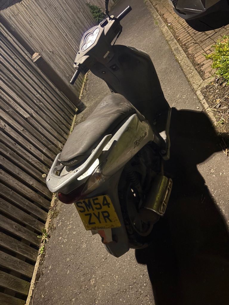 Honda, SES125 DYLAN, 2005, 125 (cc)