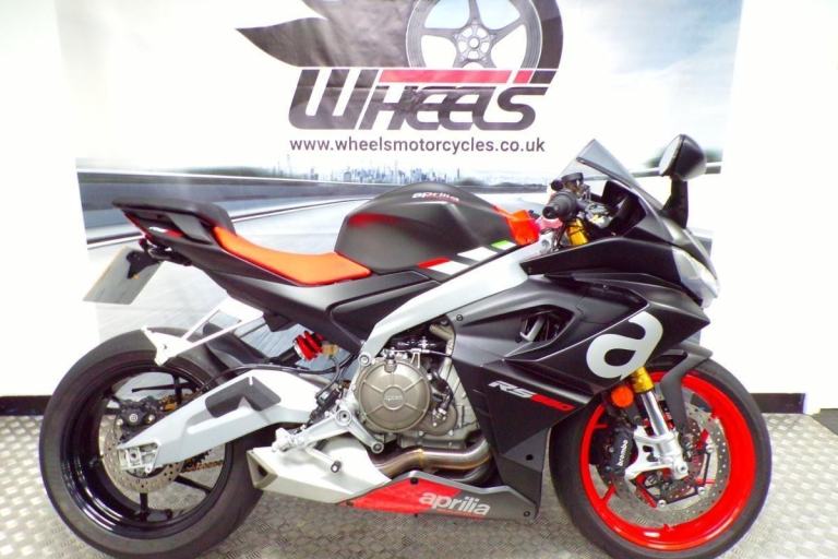 2021 APRILIA RS660 WITH ONLY 3149 MILES FROM NEW