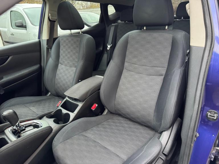 2015 Nissan Qashqai 1.6 dCi N-Tec+ 5dr Xtronic HATCHBACK Diesel Automatic