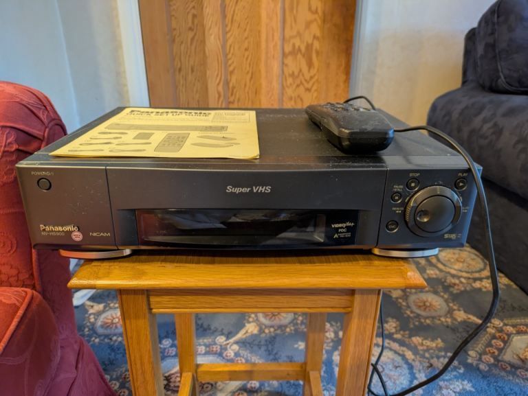Panasonic NV-HS900B VHS video recorder 