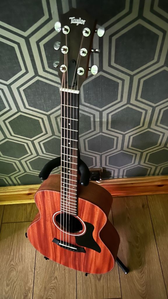 Taylor g s mini acoustic 