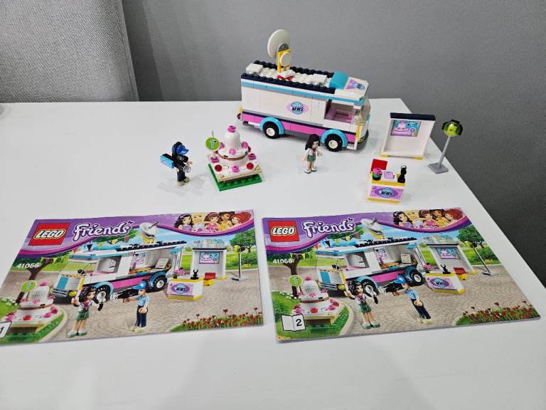 Lego friends Heartlake News Van set 41056