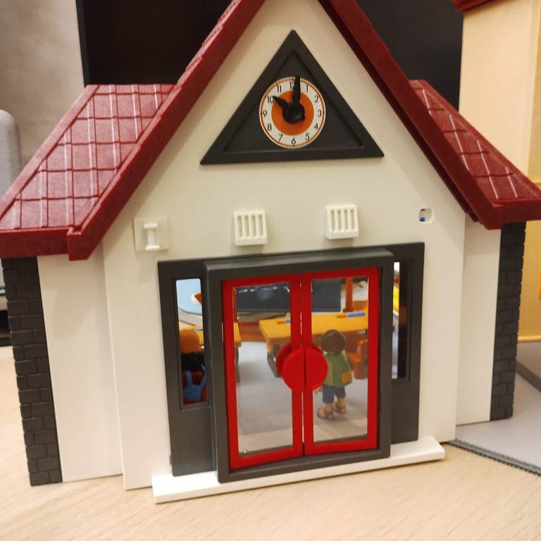 Playmobil classroom 