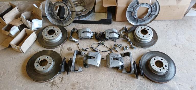 BMW X5 F15 2014 Brakes Complete set 