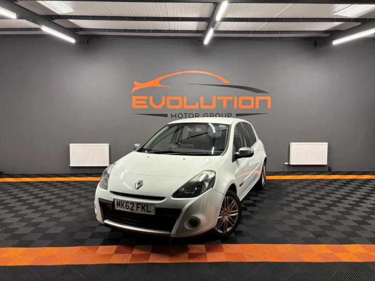 2012 Renault Clio 1.2 16V Dynamique TomTom 5dr HATCHBACK Petrol Manual