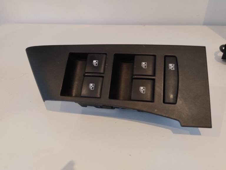 GENUINE VAUXHALL ASTRA J 2009-2015 FRONT DRIVERS 4 WAY WINDOW SWITCH 13305009