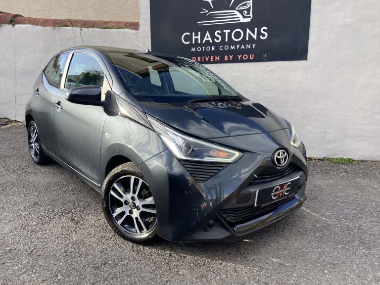 2021 Toyota AYGO 1.0 VVT-i x-play Hatchback Petrol Automatic