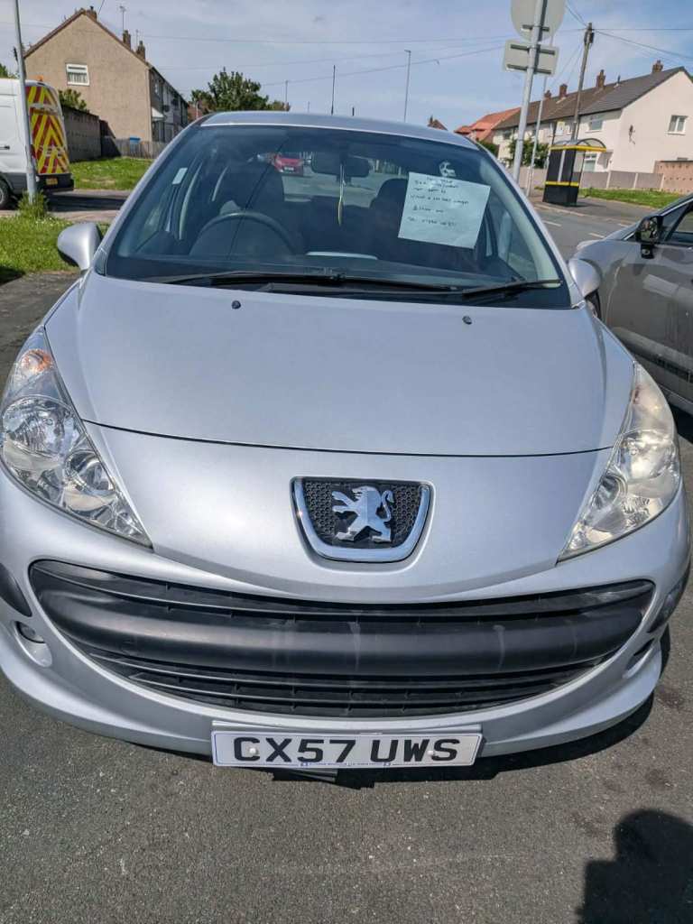 Peugeot 207 – Silver, Fair Condition