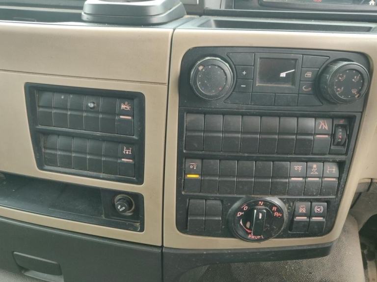 2018 MAN TGS 26.360 6X2 Block Truck 