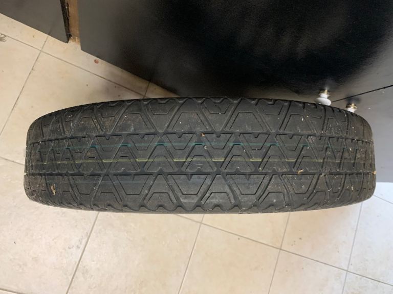 Space saver tyre and wheel