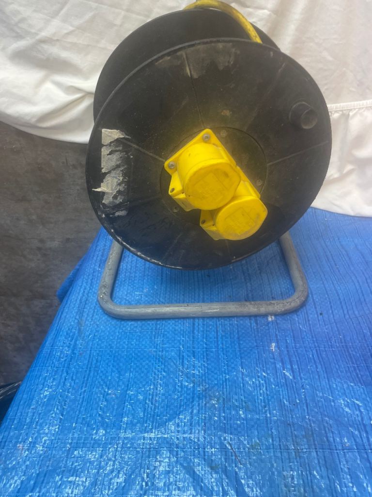 110 v extension reel