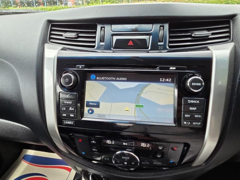 2016 Nissan Navara Double Cab Pick Up Tekna 2.3dCi 190 4WD PICK UP DIESEL Manual