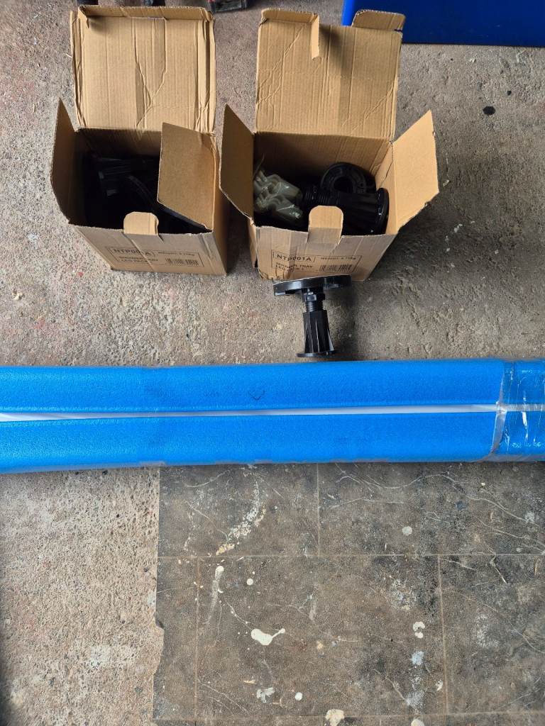 Shower tray support legs