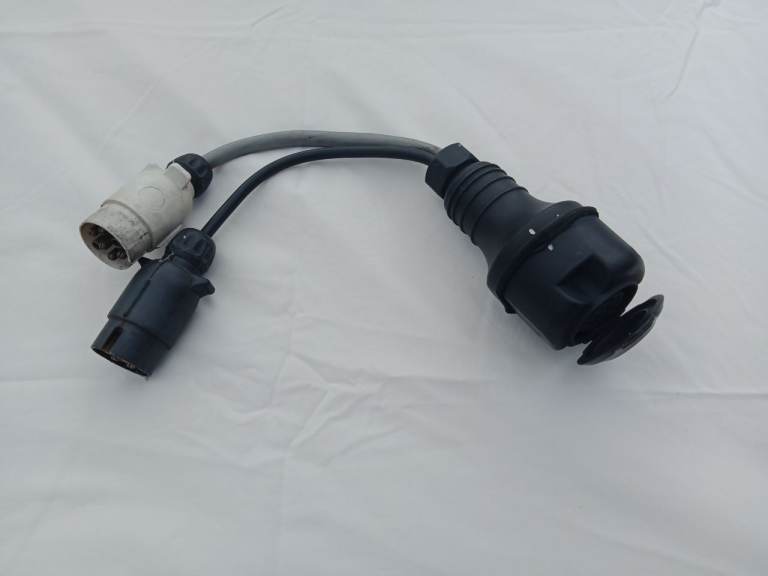 Towing plug adaptor
