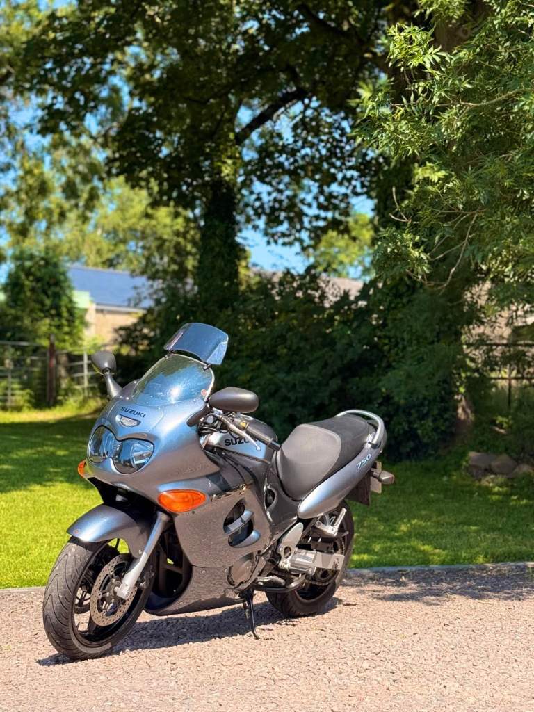 Suzuki, GSX750f 2003, 750 (cc)