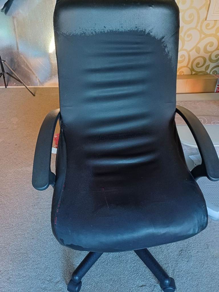 Black Office Chair – Swivel and Adjustable, Fair Condition