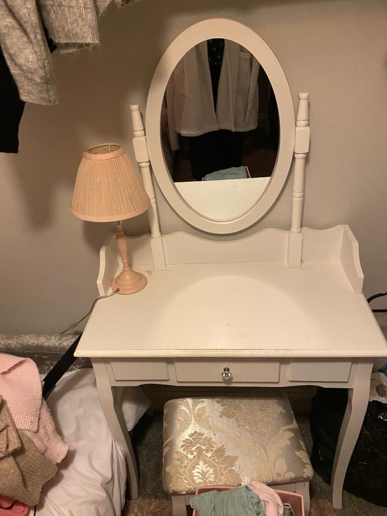 image for Wayfair dressing table RRP £250