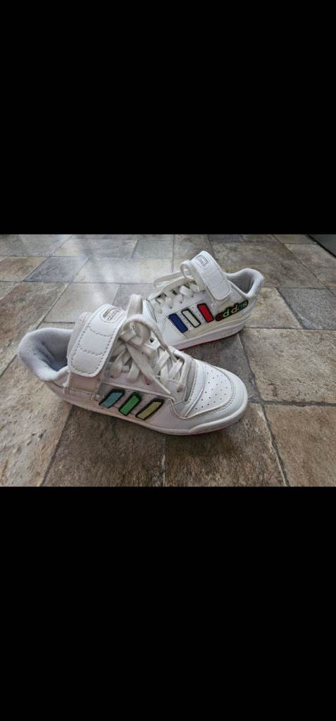 Adidas kids shoes size uk junior 4