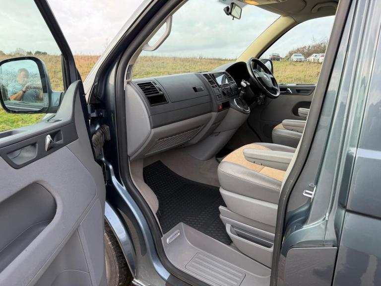 2008 Volkswagen TR-PORTER CALIF SE 174 A SE 174BHP DSG DIESEL Automatic