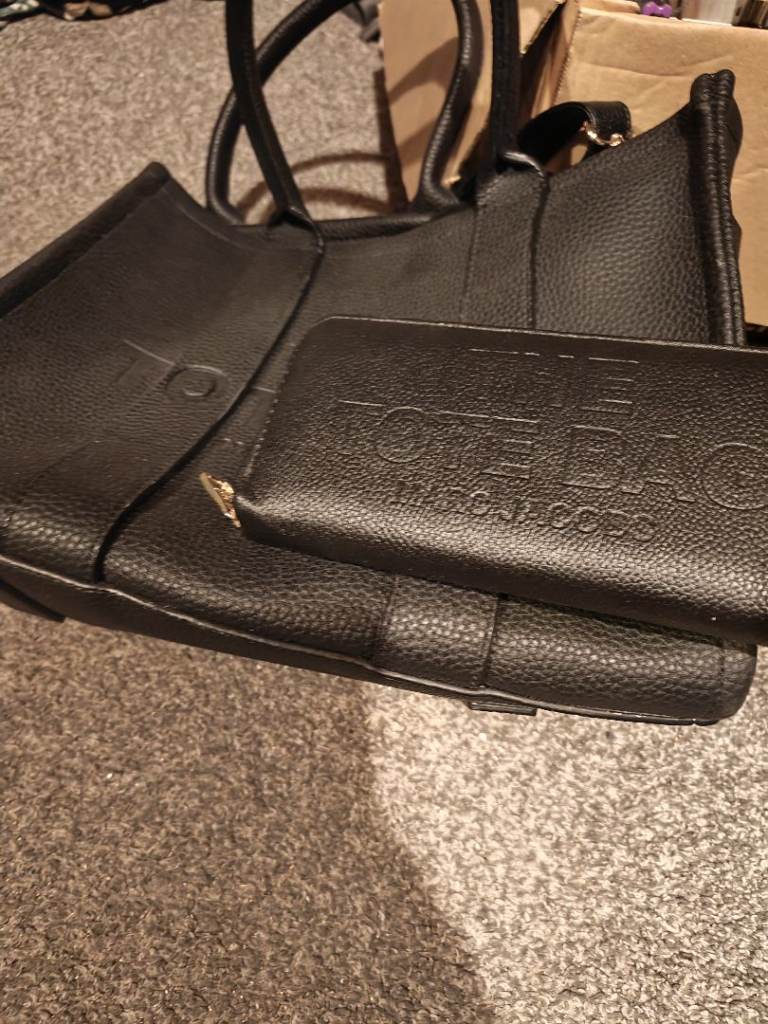 Marc Jacobs 'The Tote Bag' with Matching Wallet - Black, Good Condition