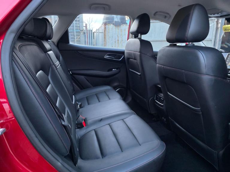 2023 MG MG HS 1.5 T-GDI PHEV SE 5dr Auto ESTATE PETROL/ELECTRIC Automatic