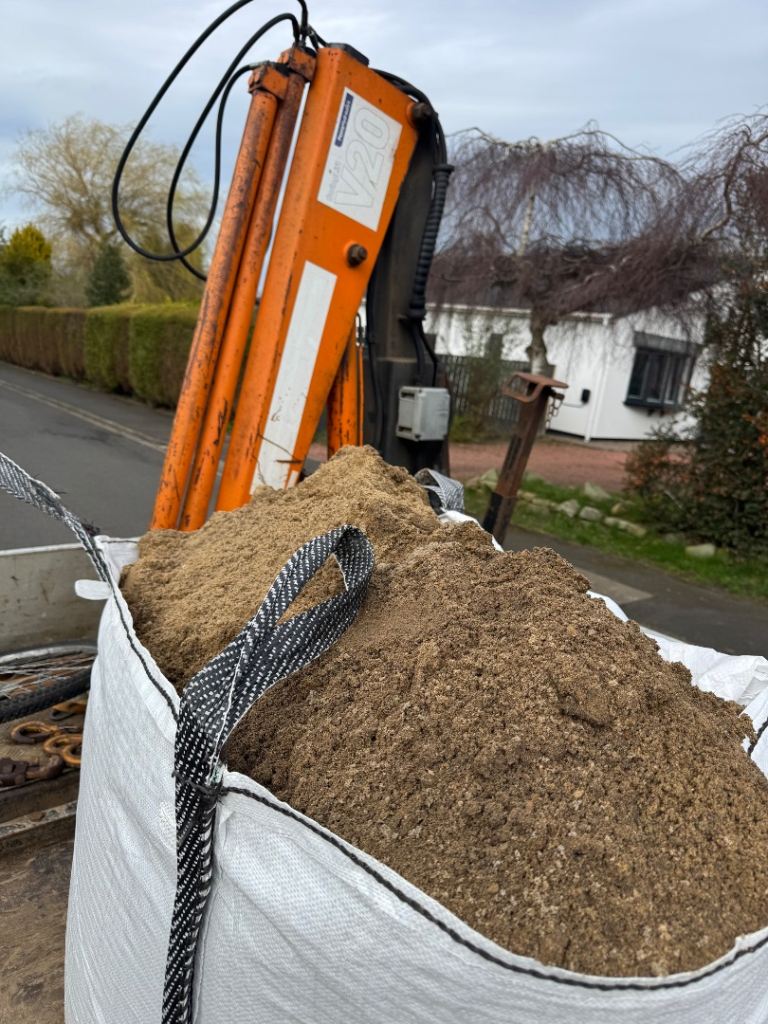 Dumpy bags of sharp sand