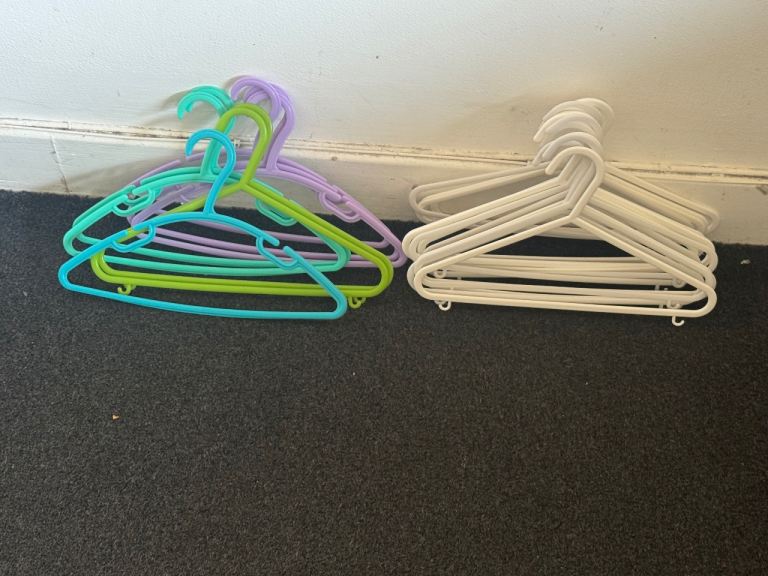 Plastic Clothes Hangers – Mixed Colours, Good Condition