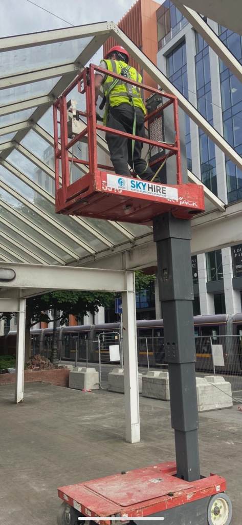 Skyjack SJ16 Electric Vertical Mast Lift - 2014